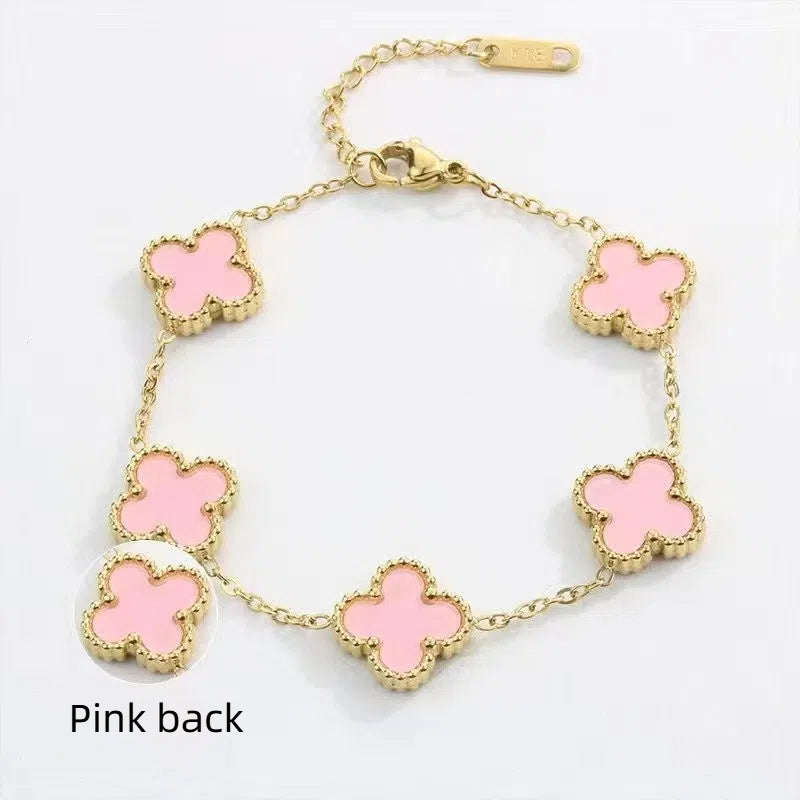 Vierblättriges Kleeblatt-Armband für Damen aus Titanstahl, leicht, luxuriös, galvanisiert, 18 Karat Gold