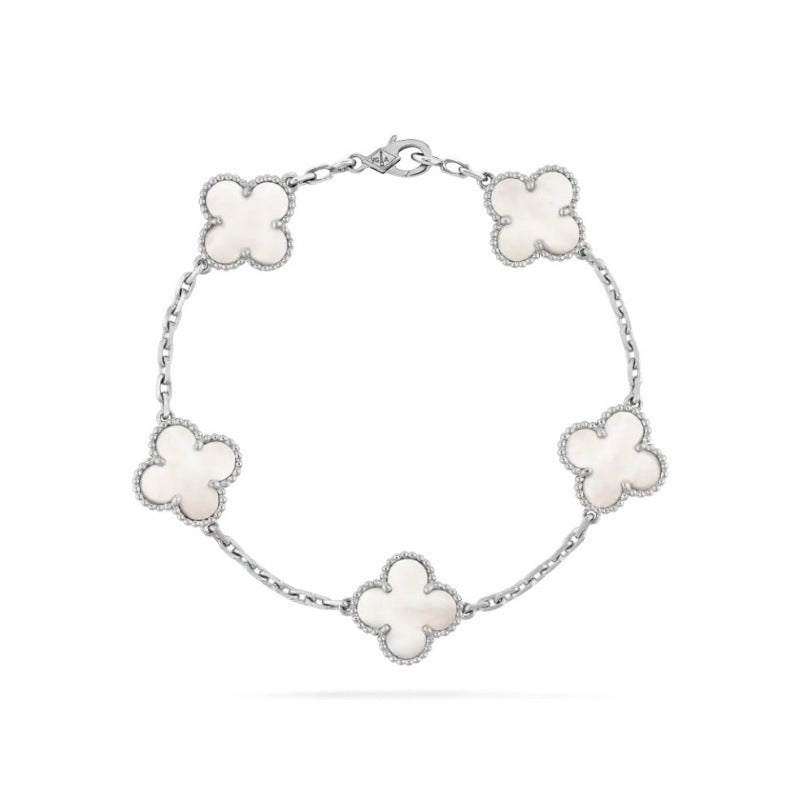 Vierblättriges Kleeblatt-Armband für Damen aus Titanstahl, leicht, luxuriös, galvanisiert, 18 Karat Gold