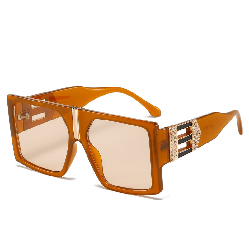 Neue Sonnenbrille mit großem Rahmen, Netzrot mit der gleichen quadratischen Brille in Ins, Persönlichkeit, mit Diamanten besetzte Sonnenbrille für Damen