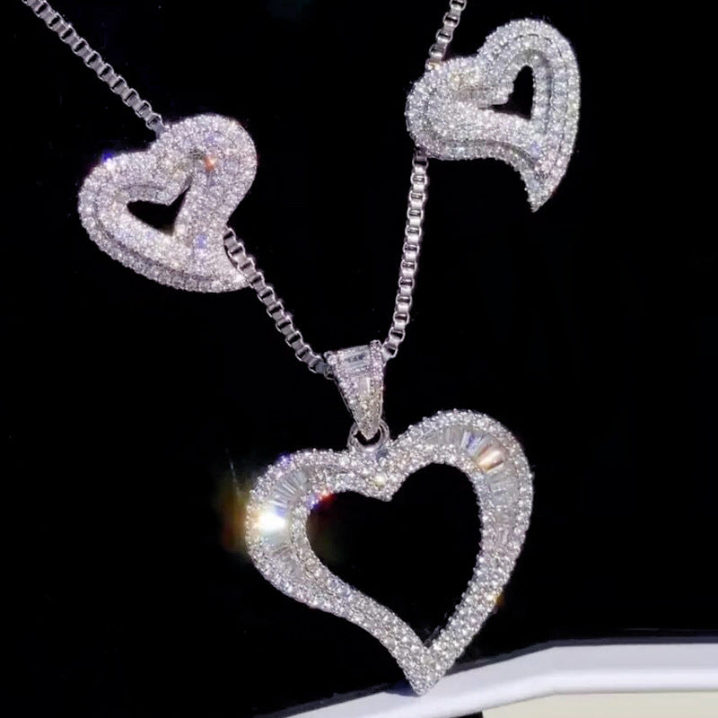 Neue herzförmige Zirkon Halskette Persönlichkeit Trend Retro Kupfer eingelegten Zirkon Frauen Schlüsselbein Kette