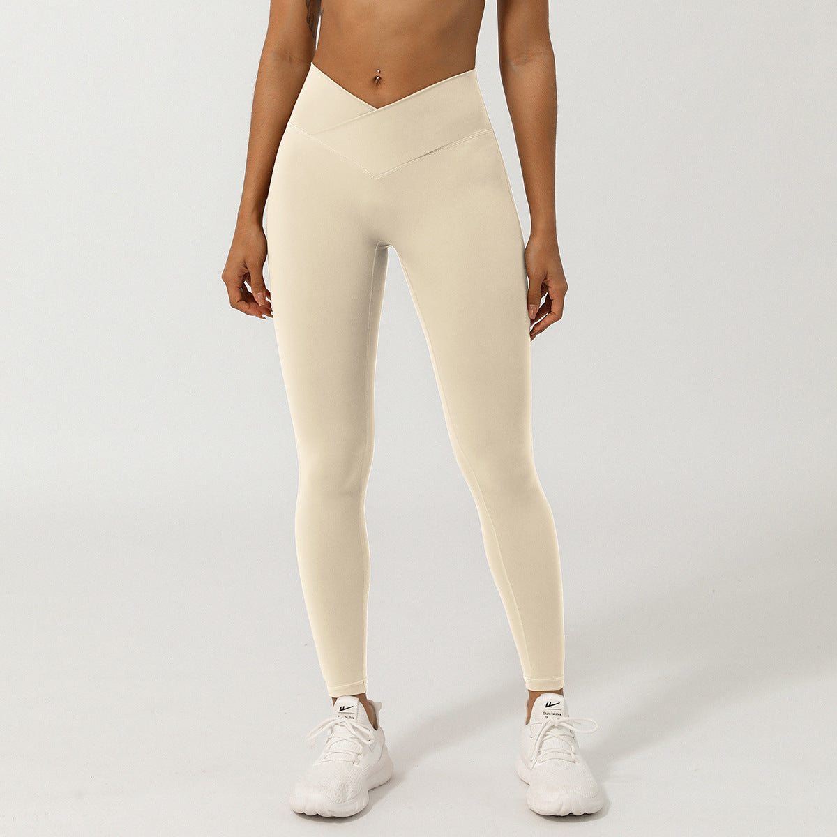 Cross V-förmige Yoga-Shorts ohne T-Linie, pfirsichfarbene, hüfthebende Fitnesshose, schnelltrocknende Sporthose