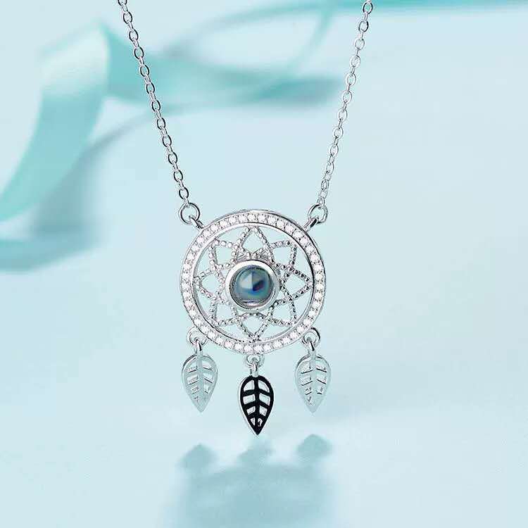 100 Sprachen Ich liebe dich Traumfänger Projektionshalskette Silberhalsband Kette Tiktok Same Qixi Valentinstagsgeschenk