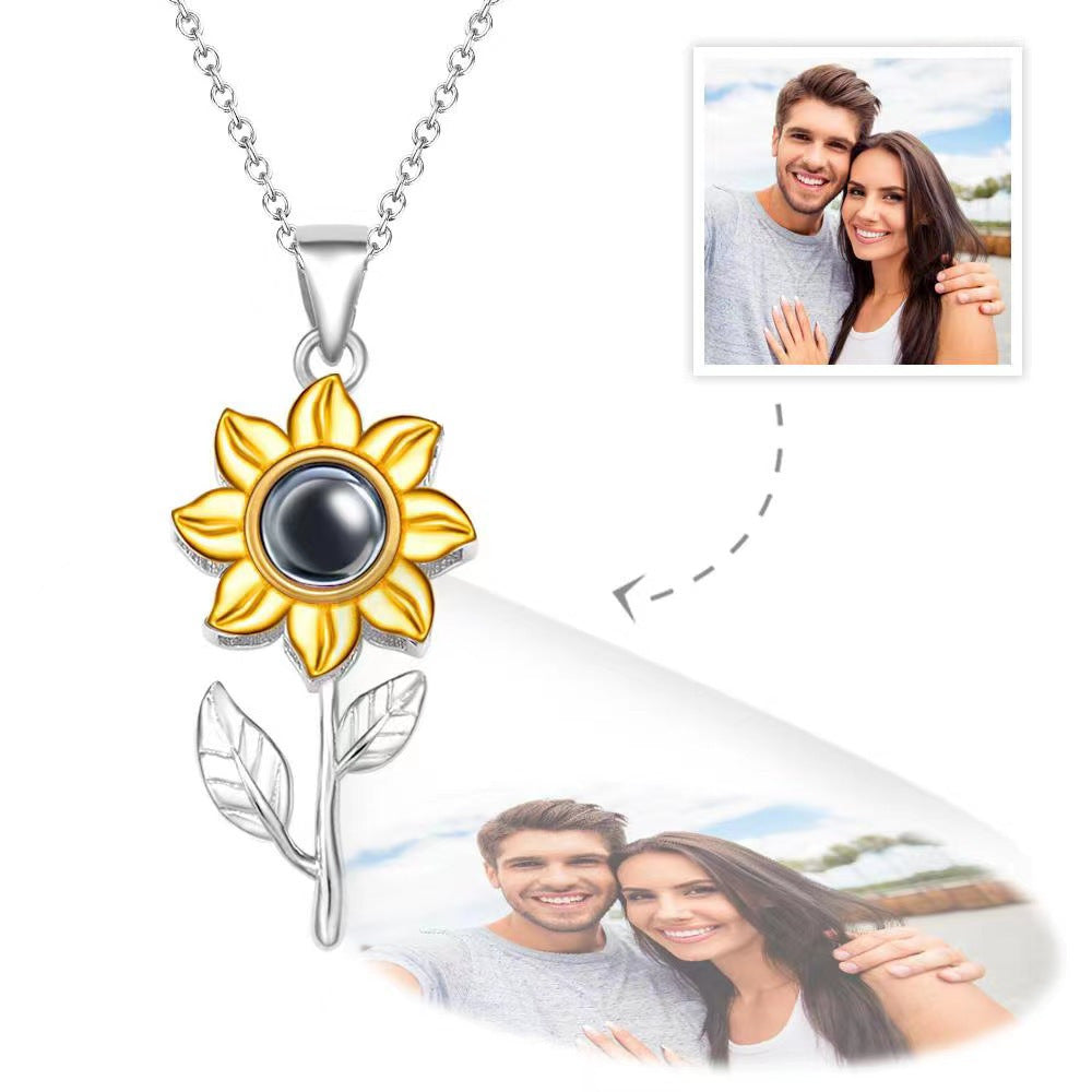 100 Sprachen „Ich liebe dich“-Projektionshalskette für europäische und amerikanische Frauen, exquisiter Sonnenblumenschmuck, schlichte, modische Halskette für Frauen